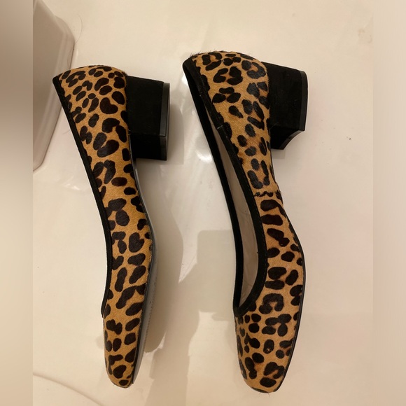 Leopard flats! Barely worn - Picture 5 of 6